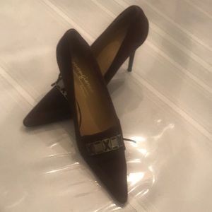Brown suede Buongiorno shoes size 9